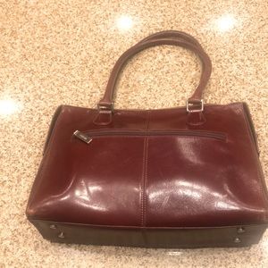 HOBO Satchel w double handless